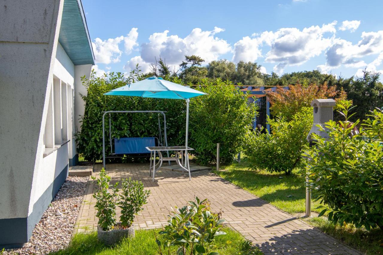 Bungalow Am Waldrand Barth Exteriör bild