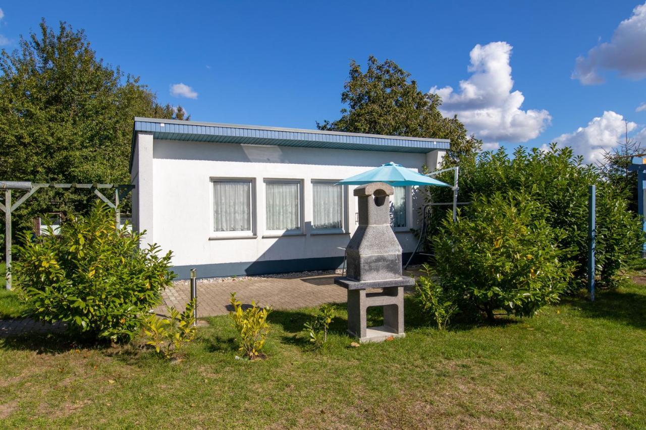 Bungalow Am Waldrand Barth Exteriör bild